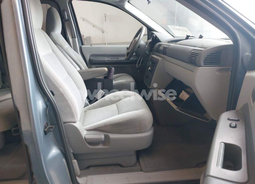 Photo 5 of 2005 Ford Freestar S (VIN 2FMZA50685BA79604)