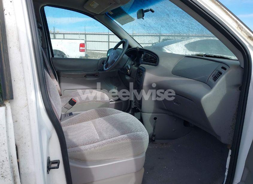 Photo 5 of 2002 Ford Windstar LX (VIN 2FMZA51412BA40328)