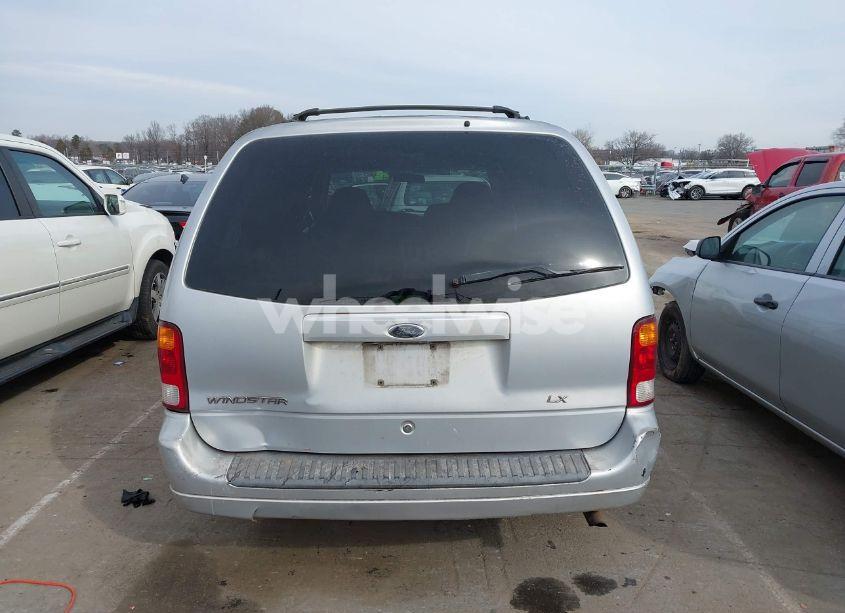 Photo 16 of 2002 Ford Windstar LX (VIN 2FMZA51482BA86819)
