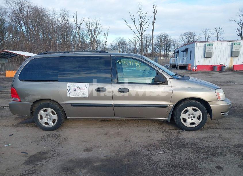 Photo 13 of 2005 Ford Freestar SE (VIN 2FMZA51645BA05742)