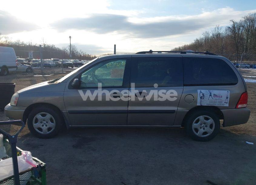 Photo 14 of 2005 Ford Freestar SE (VIN 2FMZA51645BA05742)