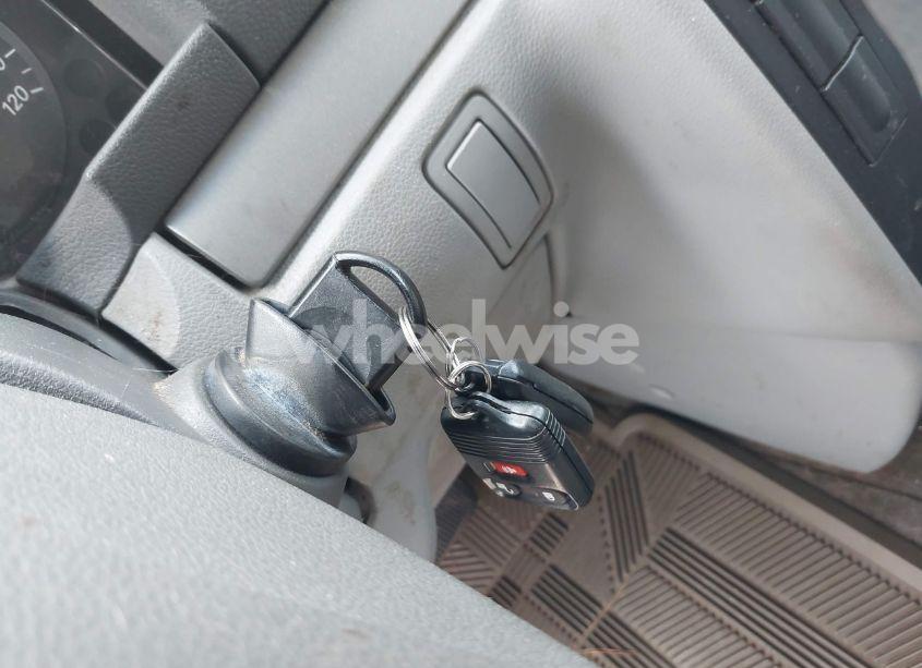 Photo 11 of 2005 Ford Freestar SE (VIN 2FMZA51645BA56383)