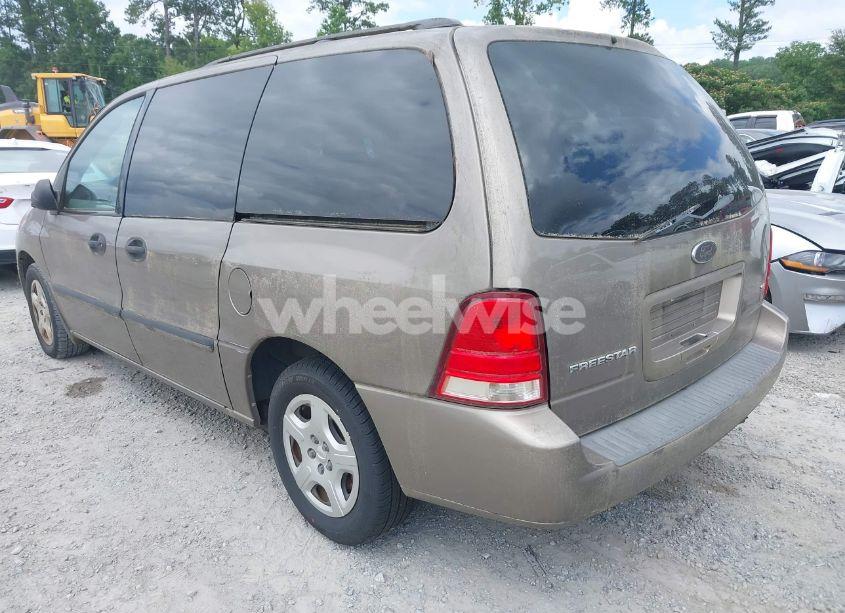 Photo 3 of 2005 Ford Freestar SE (VIN 2FMZA51645BA56383)
