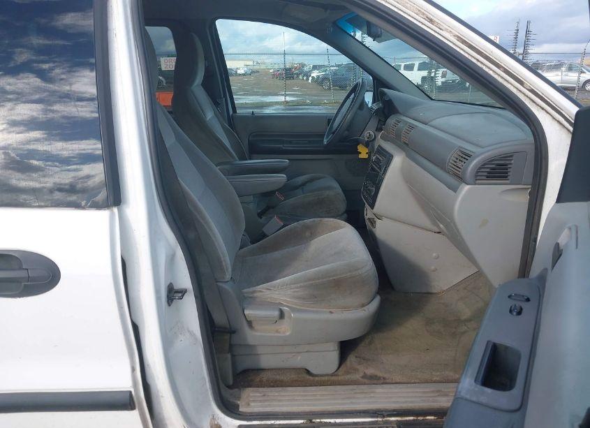 Photo 5 of 2005 Ford Freestar SE (VIN 2FMZA51645BA58540)