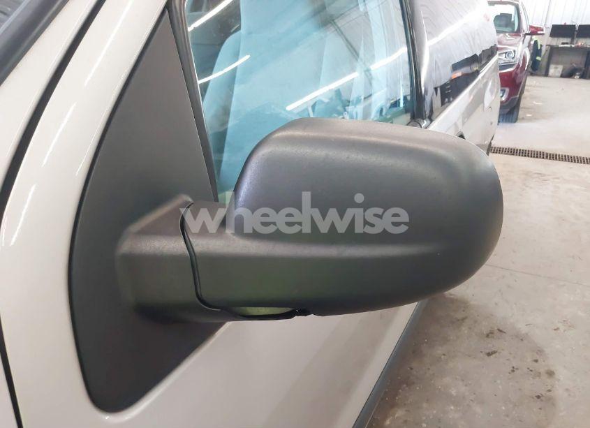 Photo 12 of 2005 Ford Freestar SE (VIN 2FMZA51665BA45546)