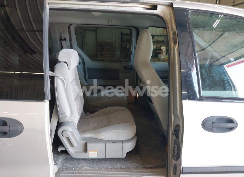 Photo 8 of 2005 Ford Freestar SE (VIN 2FMZA51665BA45546)