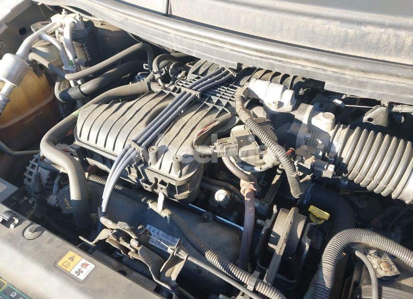 Photo 10 of 2005 Ford Freestar SE (VIN 2FMZA51695BA27882)