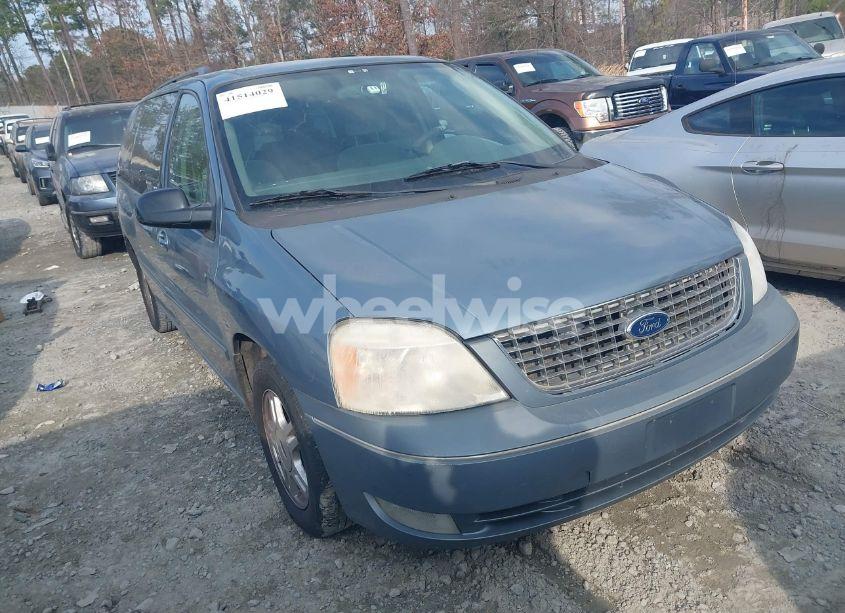 2004 Ford Freestar SEL (VIN 2FMZA52204BB07095) main photo