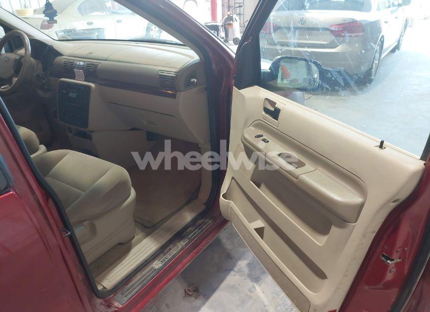 Photo 5 of 2005 Ford Freestar SEL (VIN 2FMZA52225BA28027)