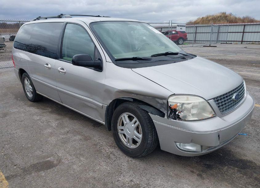 2004 Ford Freestar SEL (VIN 2FMZA52244BB16270) main photo