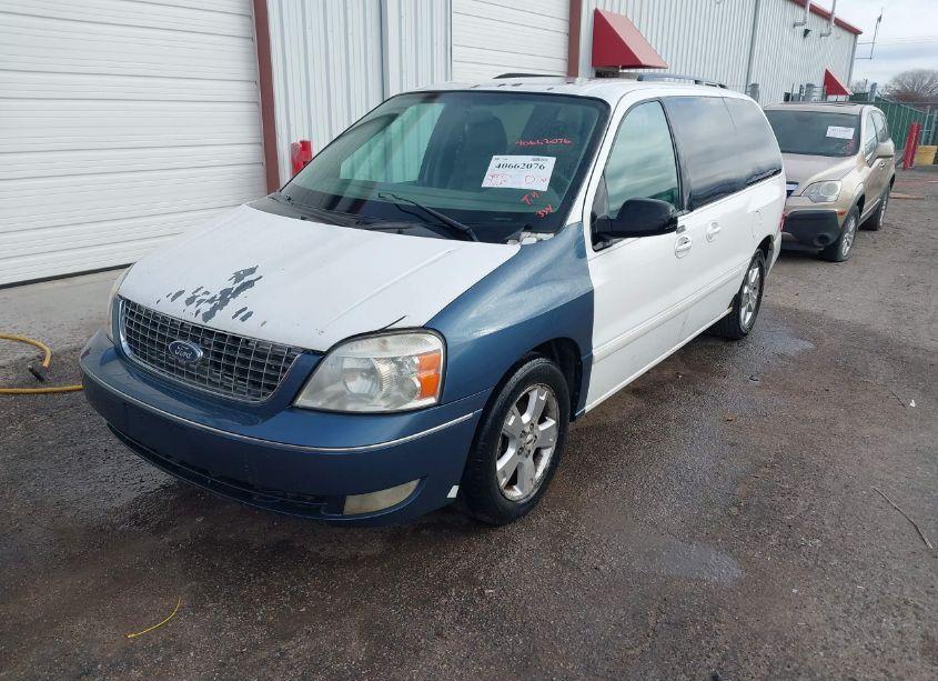 Photo 2 of 2005 Ford Freestar SEL (VIN 2FMZA52245BA06871)