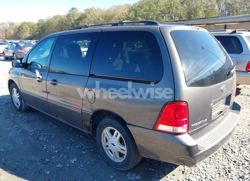 Photo 3 of 2005 Ford Freestar SEL (VIN 2FMZA52245BA73955)
