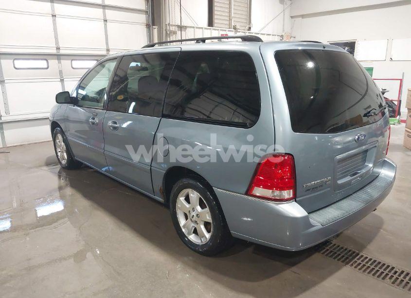 Photo 3 of 2005 Ford Freestar SEL (VIN 2FMZA52265BA19556)