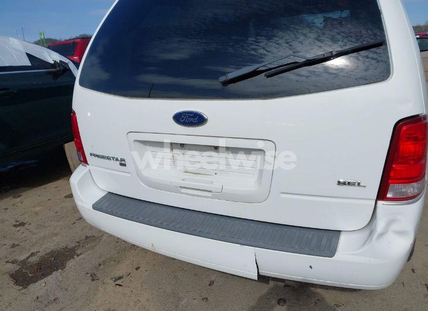 Photo 6 of 2006 Ford Freestar SEL (VIN 2FMZA52276BA05540)