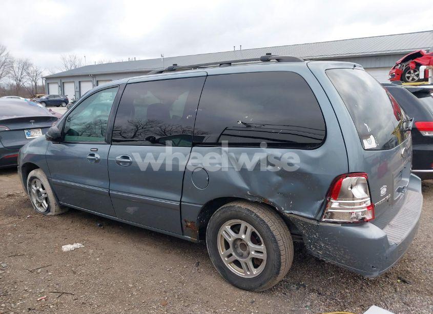 Photo 13 of 2004 Ford Freestar SEL (VIN 2FMZA52284BA92345)