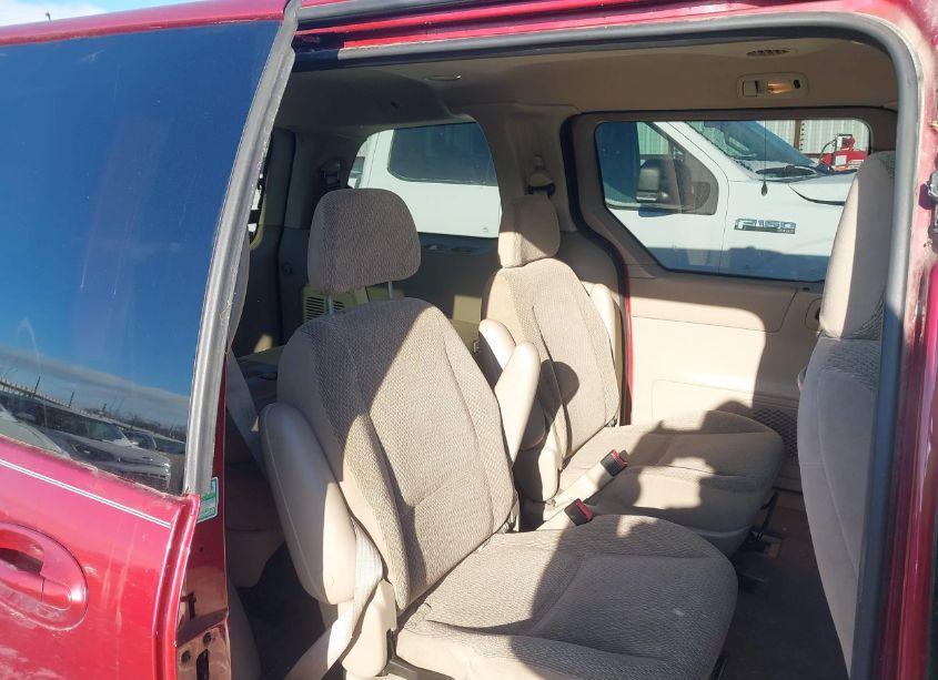 Photo 8 of 2002 Ford Windstar SE (VIN 2FMZA52402BA51593)