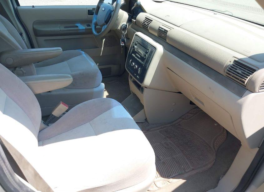 Photo 5 of 2004 Ford Freestar SES (VIN 2FMZA57614BB17310)