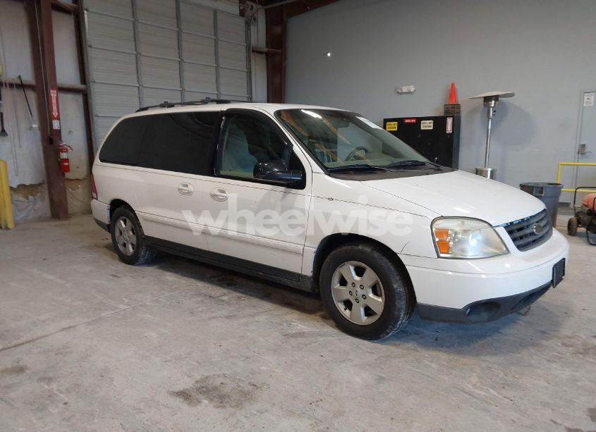 2004 Ford Freestar SES (VIN 2FMZA57644BA67275) main photo