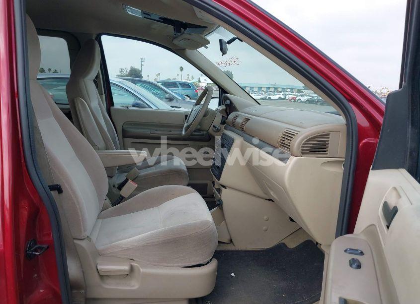 Photo 5 of 2004 Ford Freestar SES (VIN 2FMZA576X4BA87207)