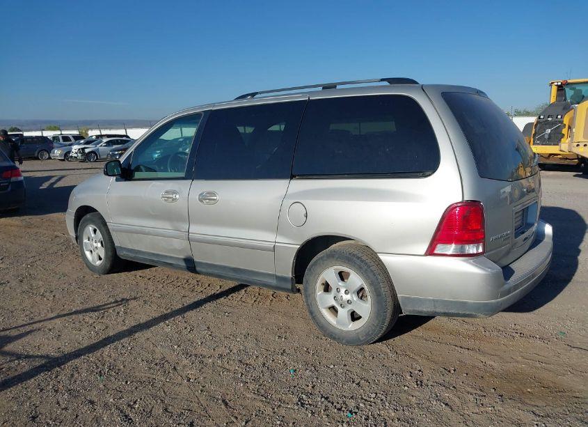 Photo 3 of 2005 Ford Freestar SES (VIN 2FMZA576X5BA62826)