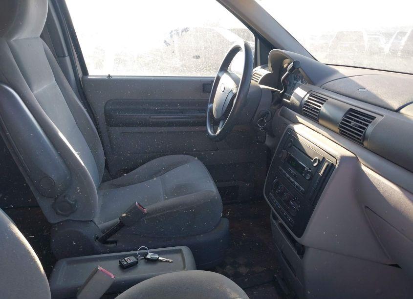 Photo 5 of 2005 Ford Freestar SES (VIN 2FMZA576X5BA62826)