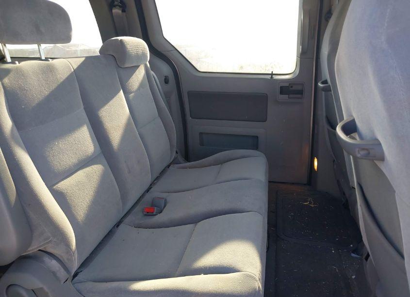 Photo 8 of 2005 Ford Freestar SES (VIN 2FMZA576X5BA62826)