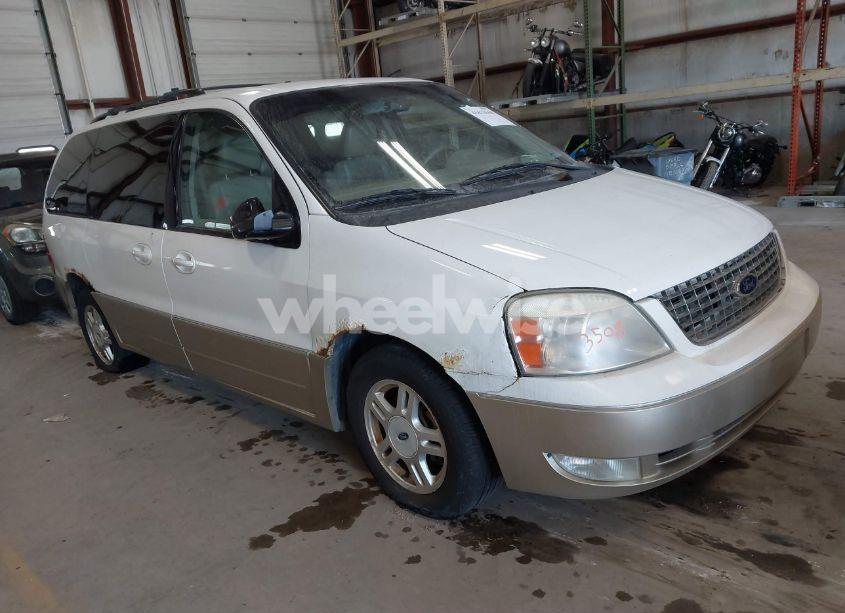2004 Ford Freestar LIMITED (VIN 2FMZA58234BB28563) main photo