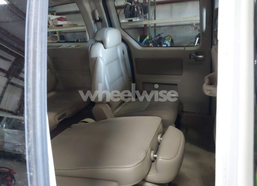 Photo 8 of 2004 Ford Freestar LIMITED (VIN 2FMZA58234BB28563)