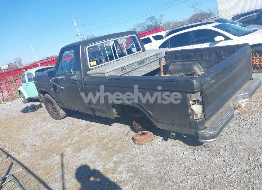 Photo 3 of 1983 Ford F100 (VIN 2FTCF10F4DCA74378)