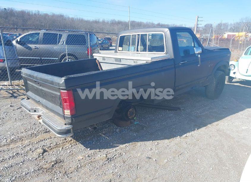 Photo 4 of 1983 Ford F100 (VIN 2FTCF10F4DCA74378)