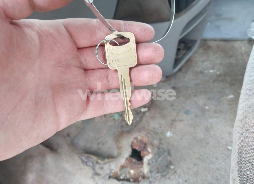 Photo 11 of 1998 Ford Windstar STANDARD (VIN 2FTDA54U6WBB51263)