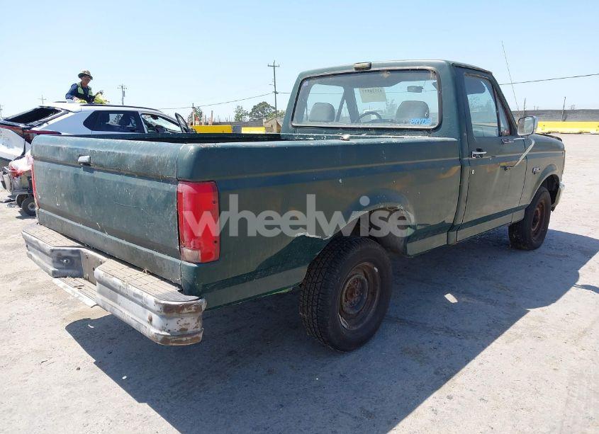 Photo 4 of 1992 Ford F150 (VIN 2FTDF15N5NCA61757)