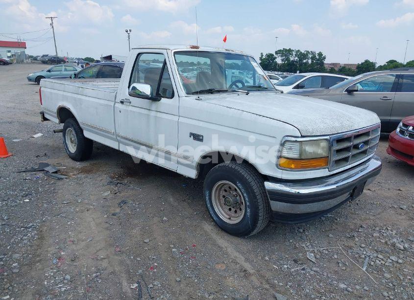1992 Ford F150 (VIN 2FTDF15N7NCA98373) main photo