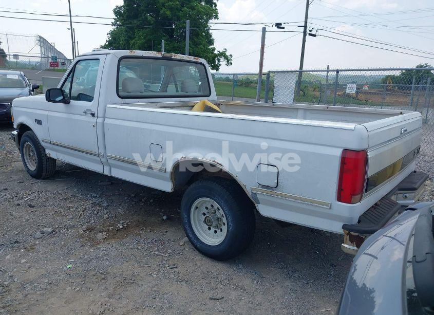Photo 3 of 1992 Ford F150 (VIN 2FTDF15N7NCA98373)