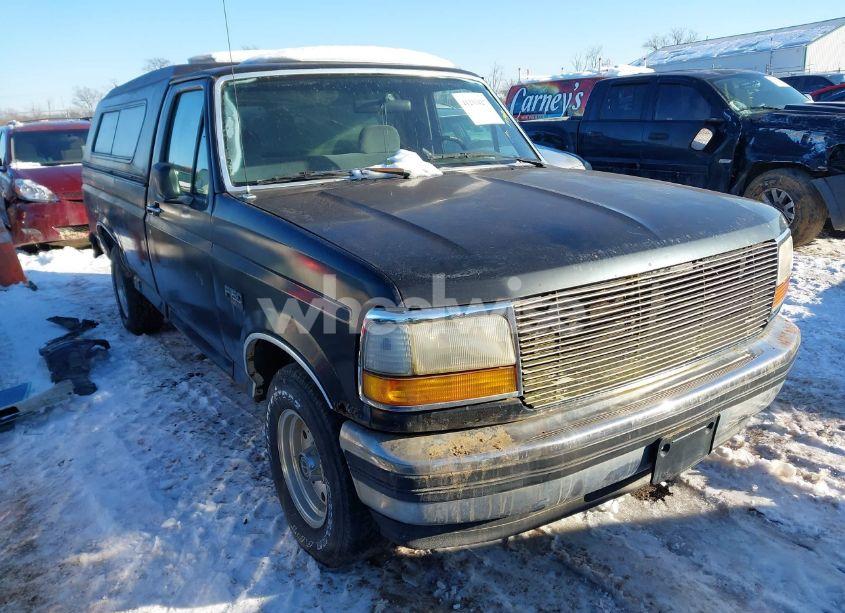 1992 Ford F150 (VIN 2FTDF15Y7NCB01976) main photo