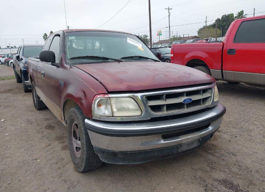 1997 Ford F-150 STANDARD/XL/XLT (VIN 2FTDX1726VCA25270) main photo