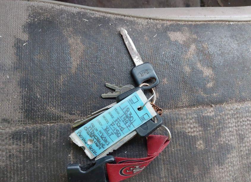 Photo 11 of 1997 Ford F-150 STANDARD/XL/XLT (VIN 2FTDX1726VCA25270)