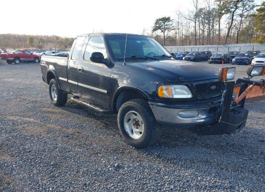 1997 Ford F-150 LARIAT/XL/XLT (VIN 2FTDX18W5VCB01501) main photo