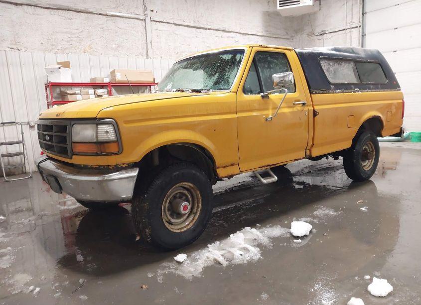 Photo 2 of 1992 Ford F250 N/A (VIN 2FTHF26H4NCA52502)