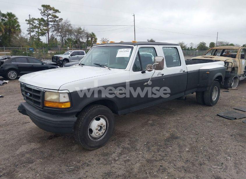 Photo 2 of 1993 Ford F350 N/A (VIN 2FTJW35M4PCB24713)