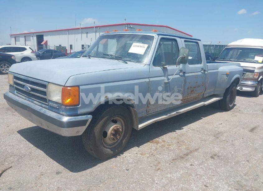 Photo 2 of 1991 Ford F350 N/A (VIN 2FTJW35M6MCA03659)