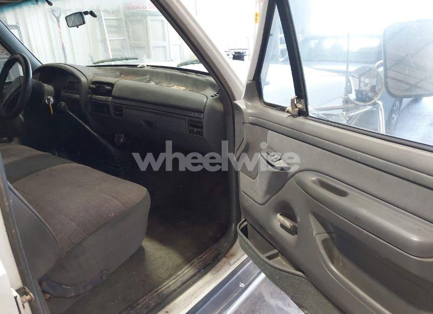 Photo 5 of 1993 Ford F350 N/A (VIN 2FTJW35M6PCA27433)