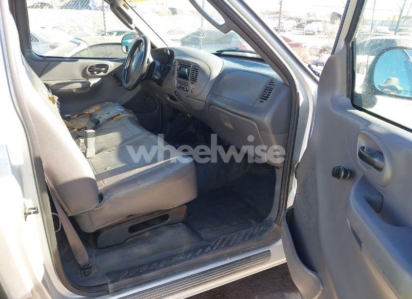 Photo 5 of 2003 Ford F-150 XL/XLT (VIN 2FTPF17L33CA90518)