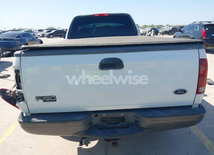 Photo 17 of 2001 Ford F-150 XL/XLT (VIN 2FTPF17Z61CA90871)