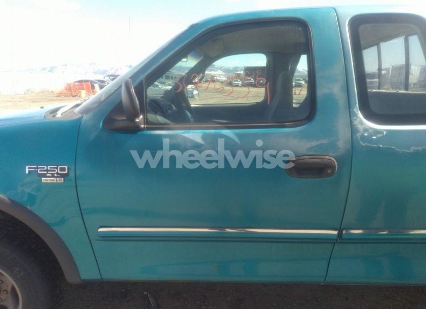 Photo 6 of 1998 Ford F-250 STANDARD/XLT/LARIAT/XL (VIN 2FTPX2864WCA38542)