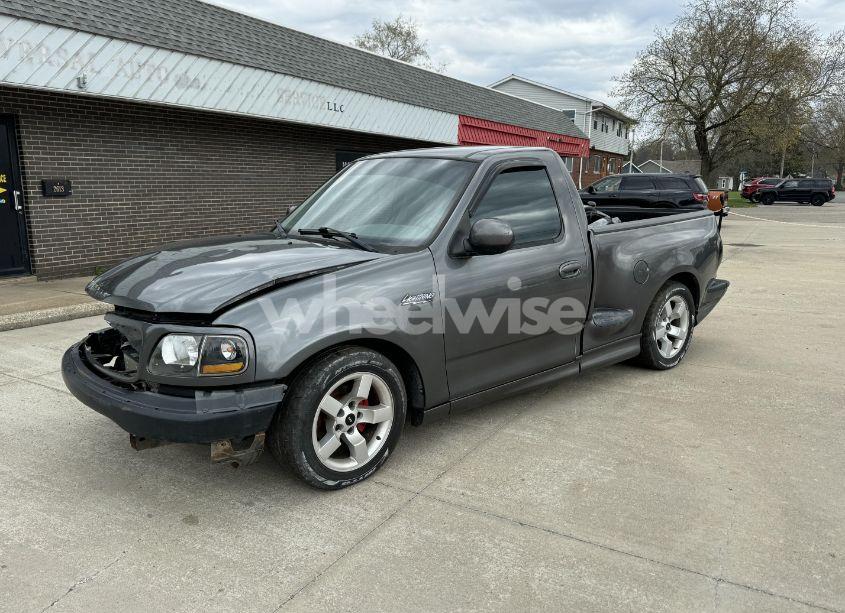 Photo 2 of 2003 Ford F-150 LIGHTNING (VIN 2FTRF073X3CA56501)