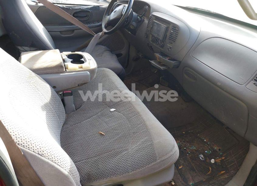 Photo 5 of 2000 Ford F-150 XL/XLT (VIN 2FTRF07LXYCA44260)