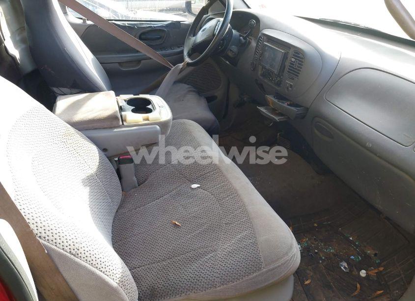 Photo 8 of 2000 Ford F-150 XL/XLT (VIN 2FTRF07LXYCA44260)