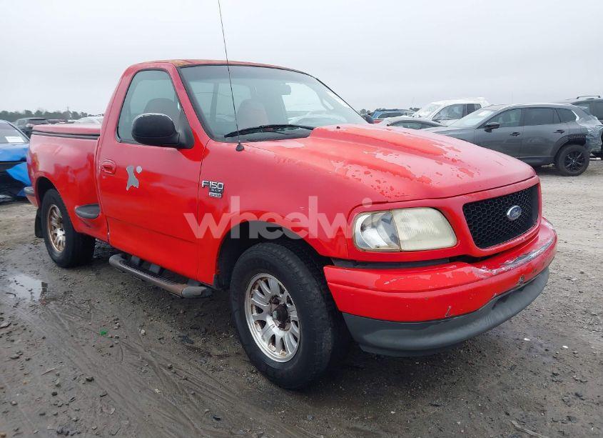 2001 Ford F-150 XL/XLT (VIN 2FTRF07W21CA33768) main photo