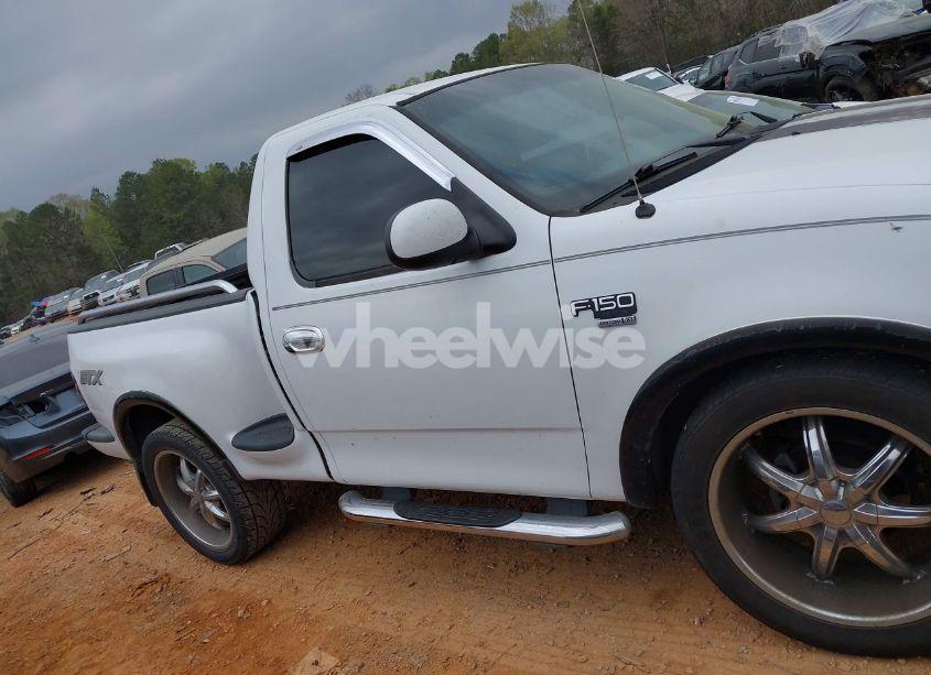 Photo 13 of 2003 Ford F-150 XL/XLT (VIN 2FTRF07W43CA38120)